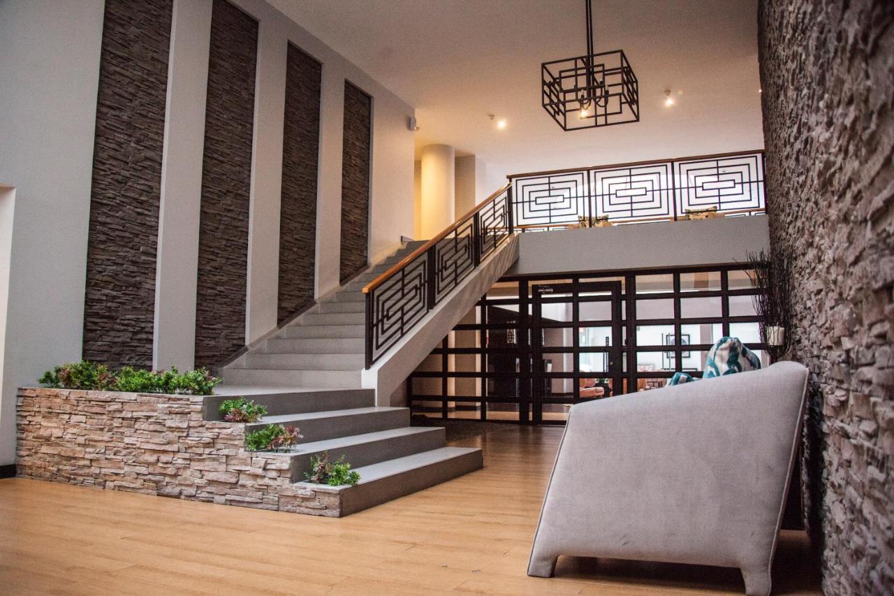 Deluxe Apartment Metroplaza กีโต ภายนอก รูปภาพ