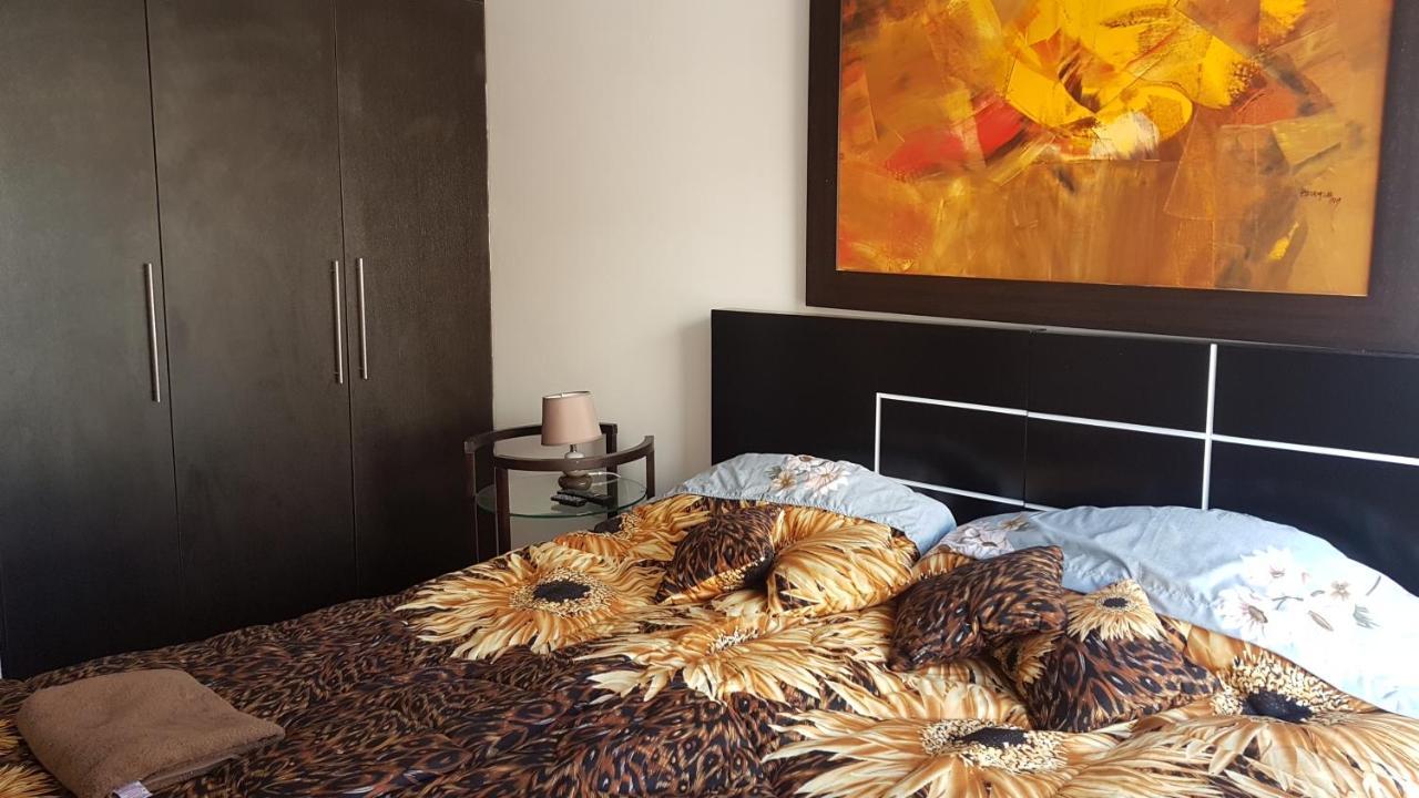 Deluxe Apartment Metroplaza กีโต ภายนอก รูปภาพ